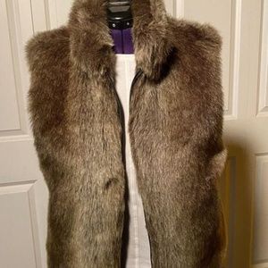 Luxurious Fake Fur Vest Size L/XL